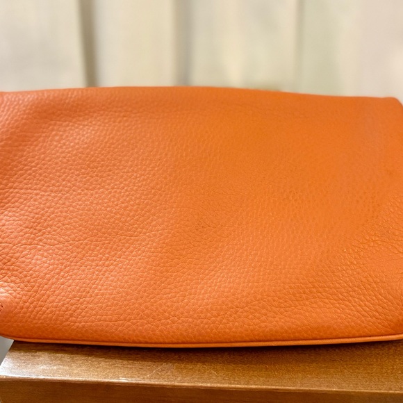 Cole Haan women’s Vibrant Orange messenger/clutch Bag - Picture 6 of 9